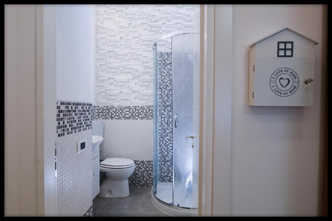 אבולה Melody Room מראה חיצוני תמונה